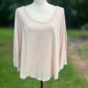 WE THE FREE SMALL LOOSE FIT HEATHERED BEIGE ROSE SMALL CAPE LIKE TOP